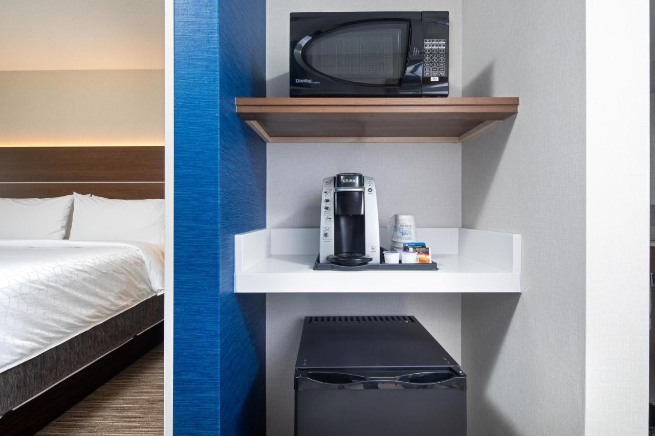 Holiday Inn Express & Suites Halifax Airport By Ihg Enfield Экстерьер фото
