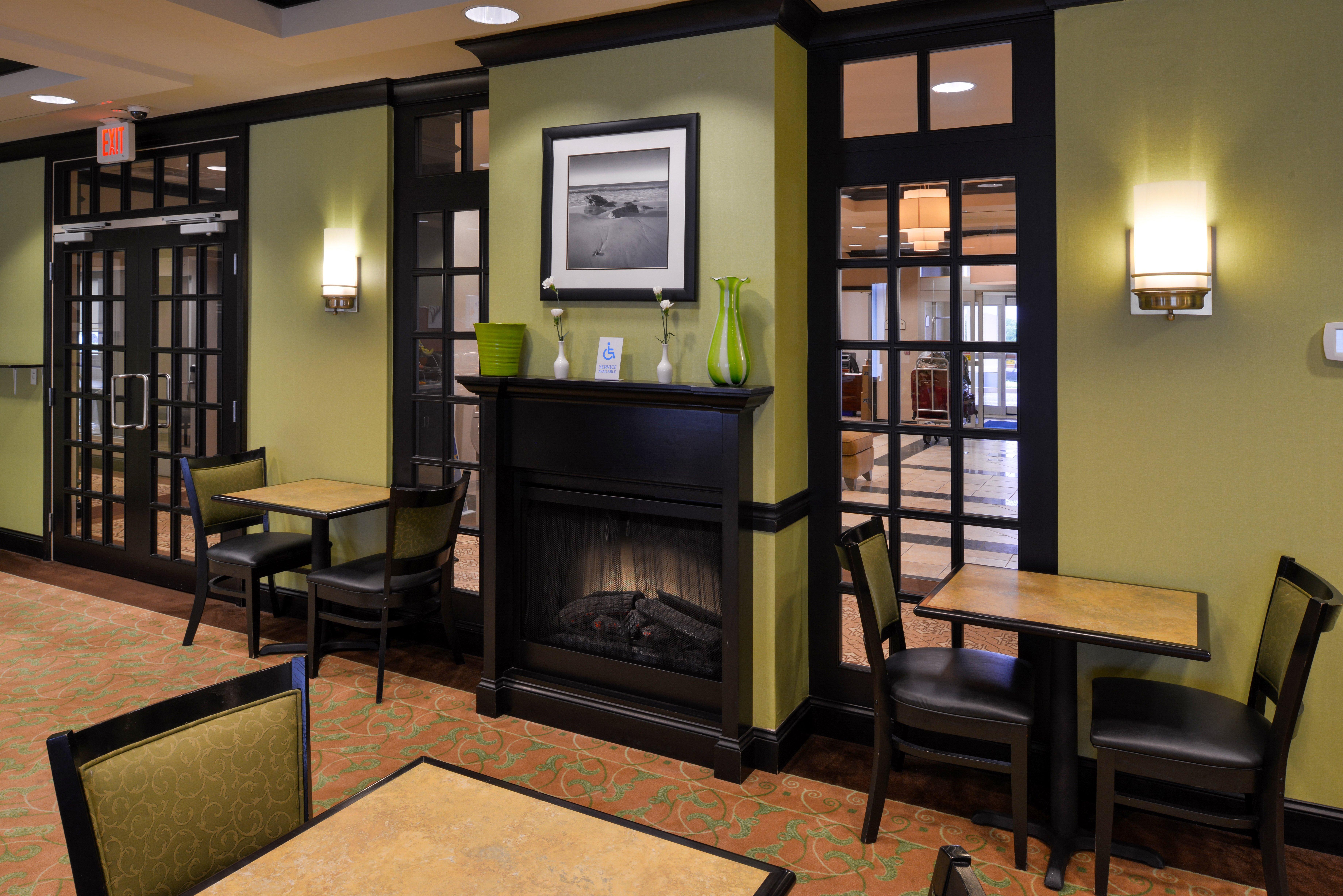 Holiday Inn Express & Suites Halifax Airport By Ihg Enfield Экстерьер фото
