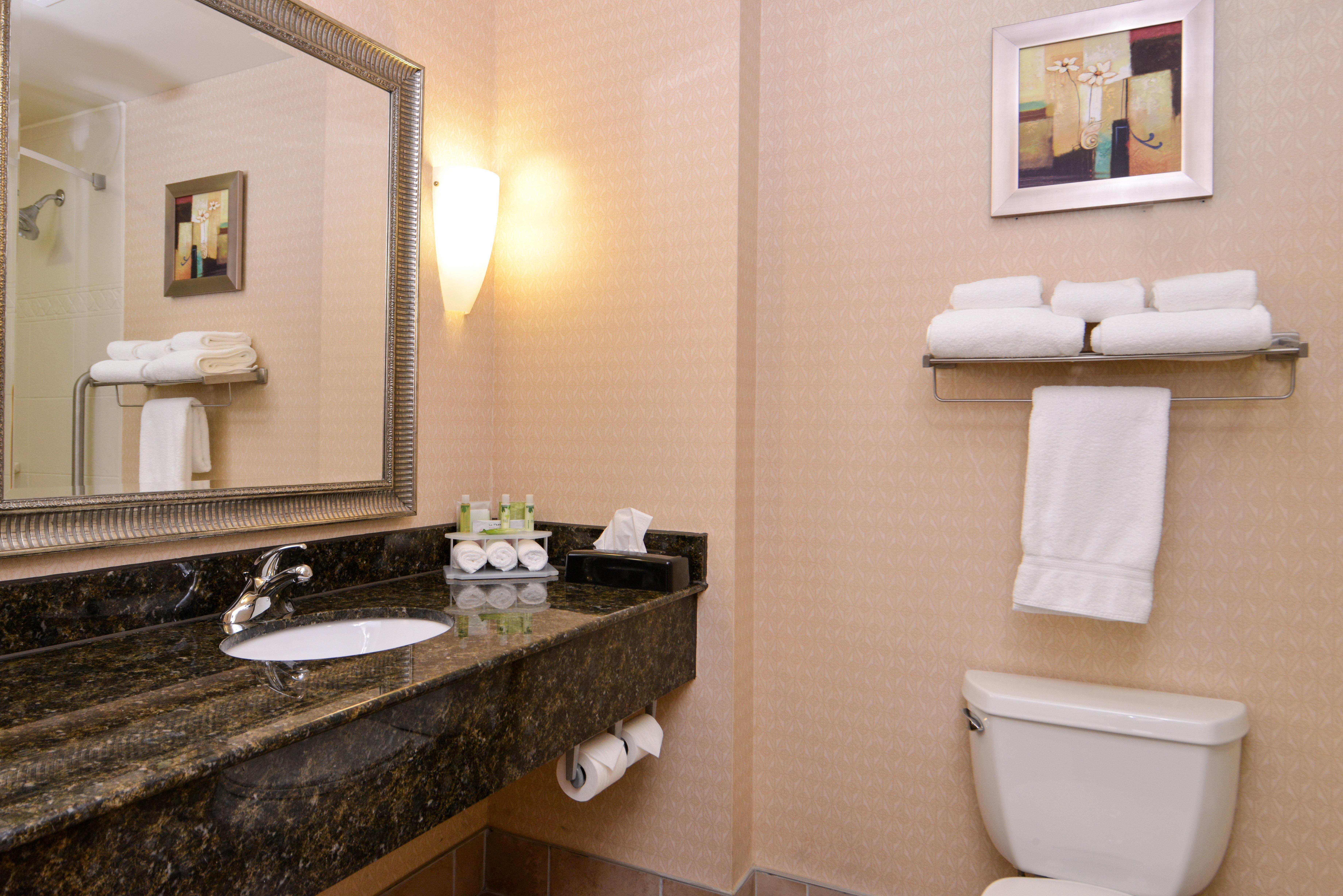 Holiday Inn Express & Suites Halifax Airport By Ihg Enfield Экстерьер фото