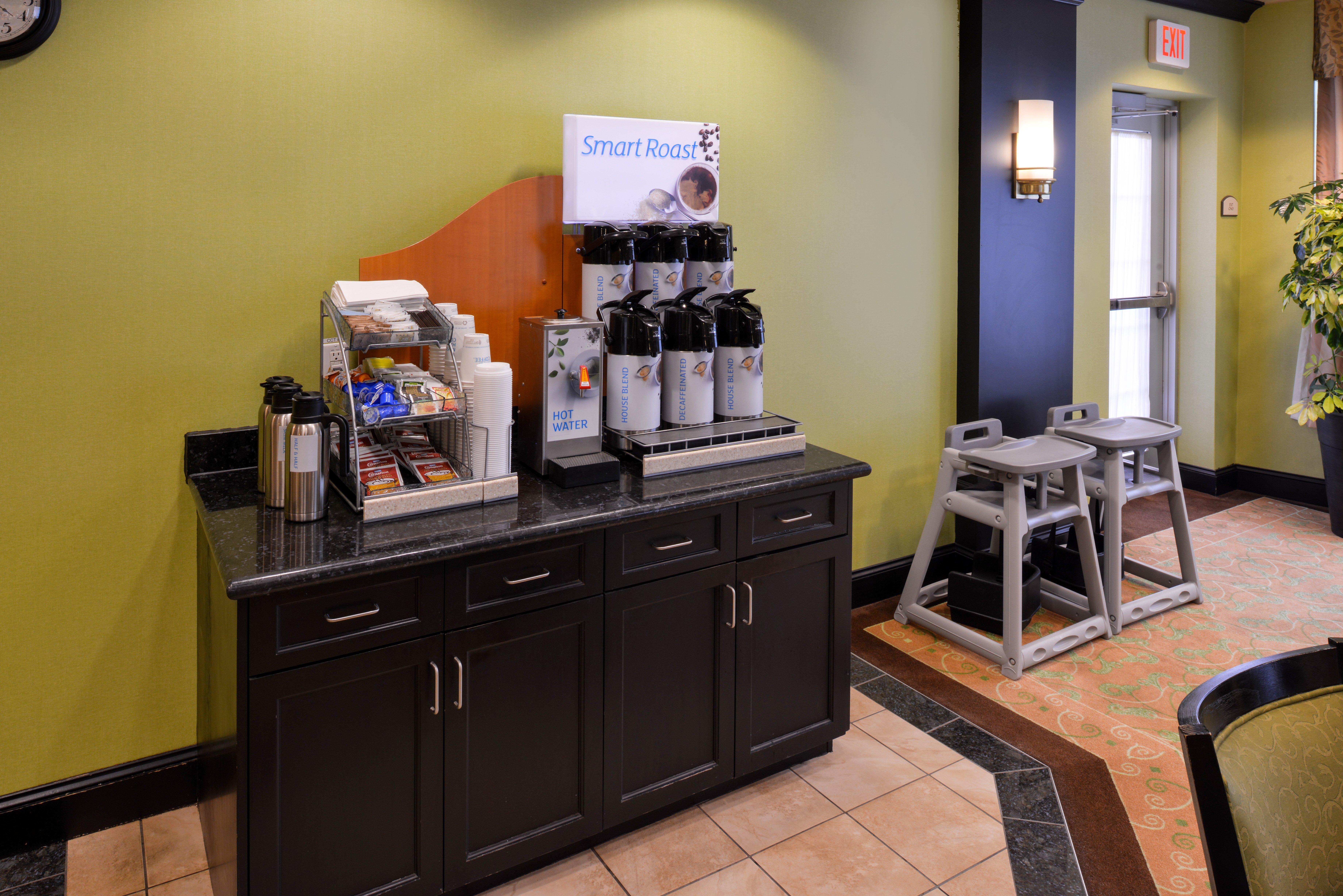 Holiday Inn Express & Suites Halifax Airport By Ihg Enfield Экстерьер фото